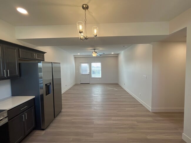 Photo - 1614 S Hamilton St Unidad 2ba2ba
