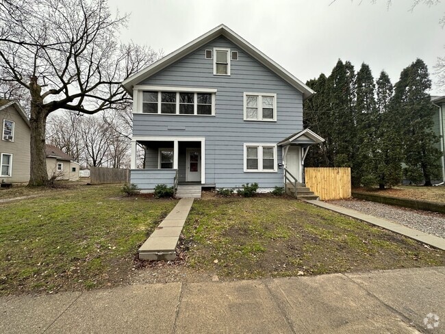 Building Photo - 619-621 Oakhill Ave Rental