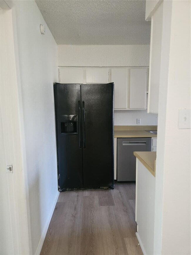 Photo - 905 Fieldwood Dr