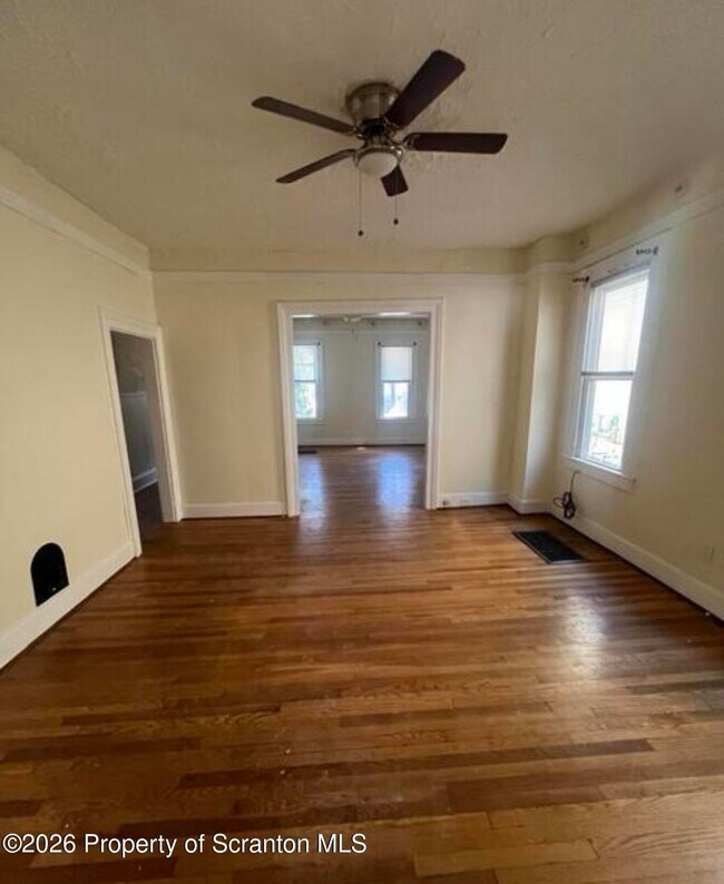 Photo - 1351 Capouse Ave