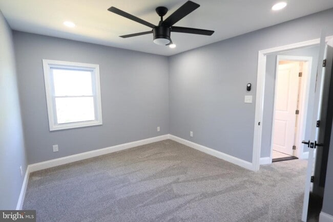 Photo - 5110 Kenwood Ave