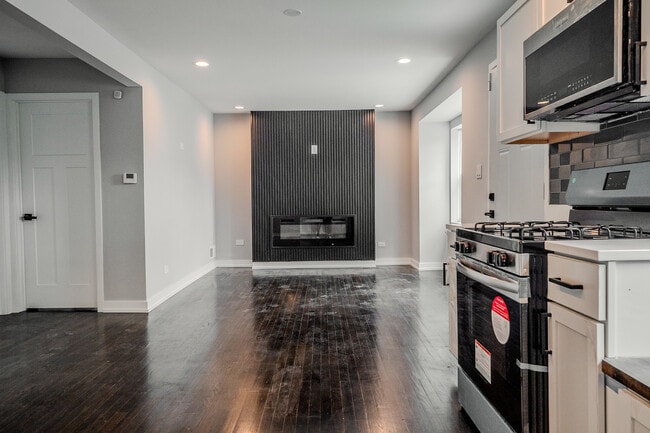 Photo - 9318 S Peoria St