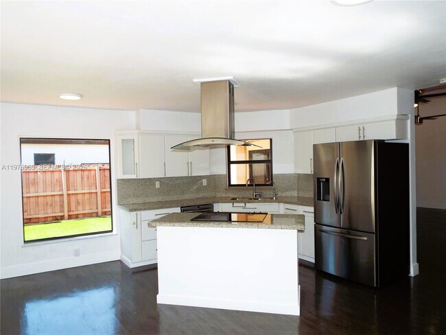 Photo - 422 SW 88th Pl