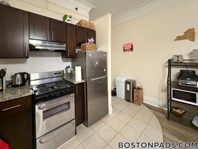 Photo - 62 Boylston St Unidad 623