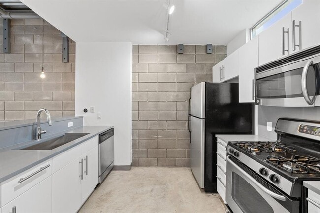 4801 S Congress Ave Unit H2