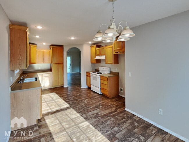 Photo - 711 N Jonathan Ave