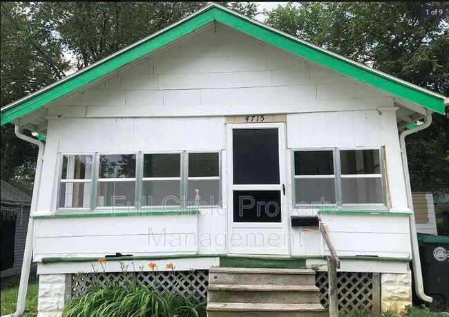 Building Photo - 4715 Fowler Ave