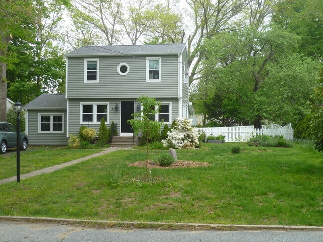 Photo - 6 Sunset Ln