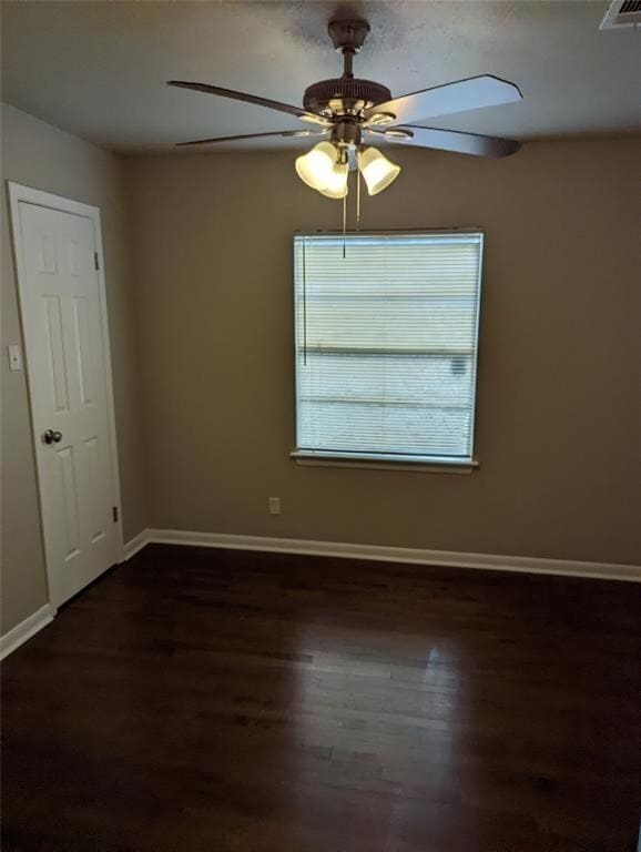 Building Photo - 5622 Elmlawn Dr