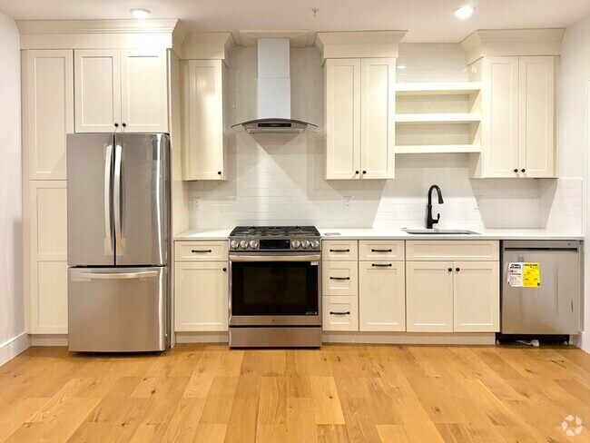 Building Photo - 165 Everett St Unit #1 Rental