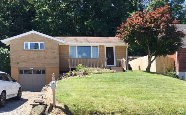 Building Photo - Single Family home in Plum