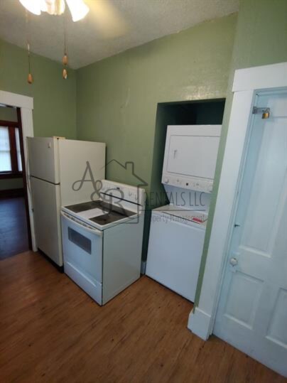 Photo - 2209 N Broadway St