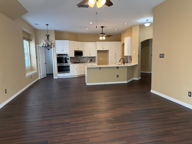 Photo - 10133 Sanden Dr