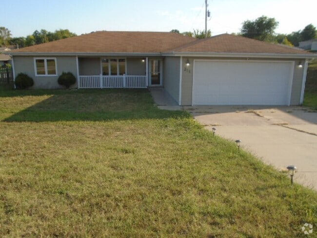 Building Photo - 211 William Dr Rental