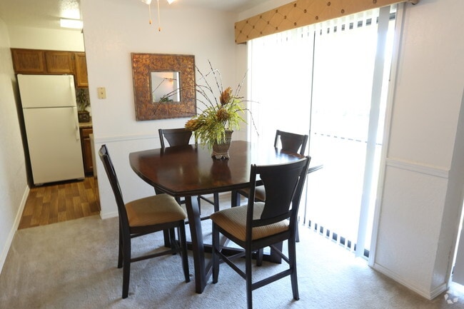 1BR,1BA - 719 SF