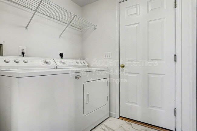 Photo - 716 Scarburgh Way