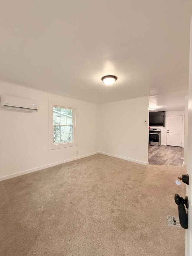 Photo - 110-116 Dobbs St - Unit 112