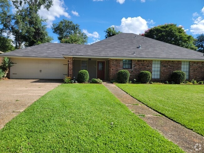 Building Photo - 710 Carriage Dr Rental