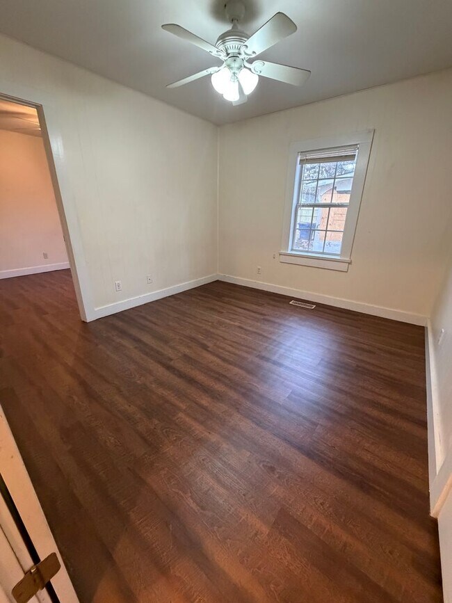 Photo - $1300 Move In Special