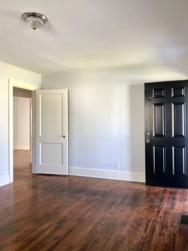 Photo - Adorable Bungalow with 2BR/1BA in Greer - desirable neighborhood in Greenville County - close to ...