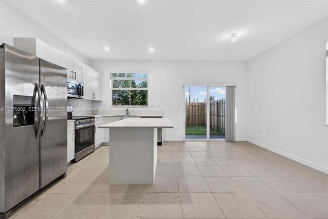 Photo - 2650 SE 29th St