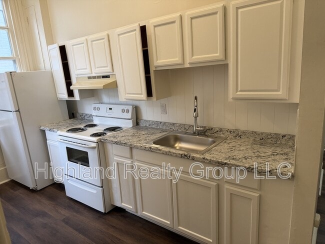 Photo - 147 Locust St