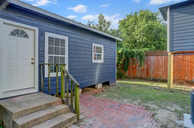 Photo - 808 Oakhurst St Unidad 2