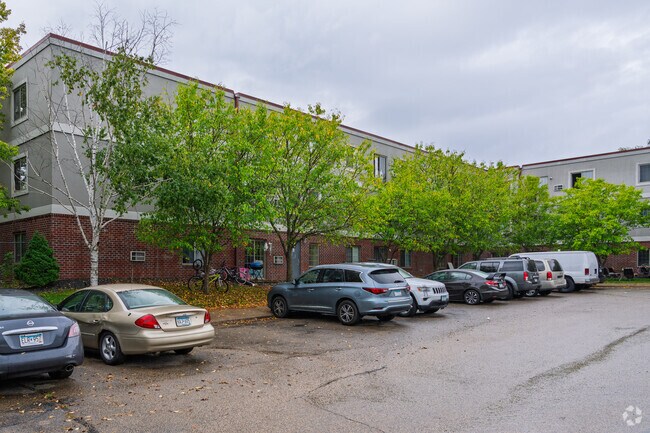 Photo - Garden Lane Apartments