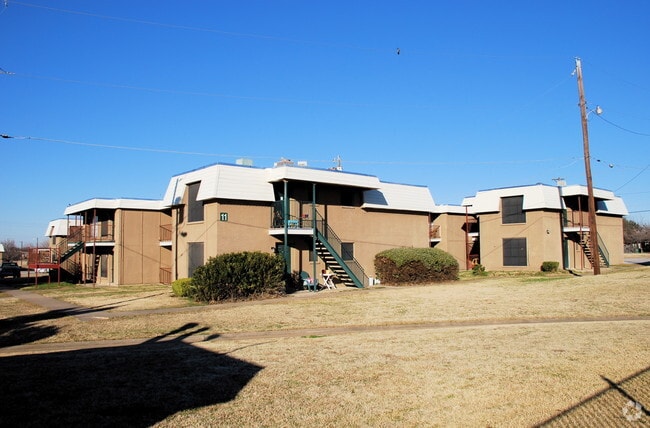 Denton North Apartments