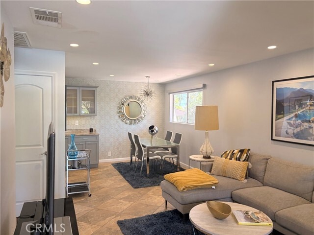 Photo - 510 N Villa Ct