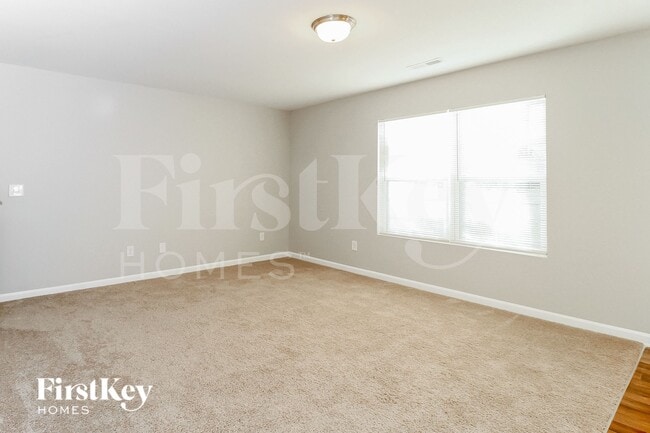 Photo - 231 Creekstone Ct