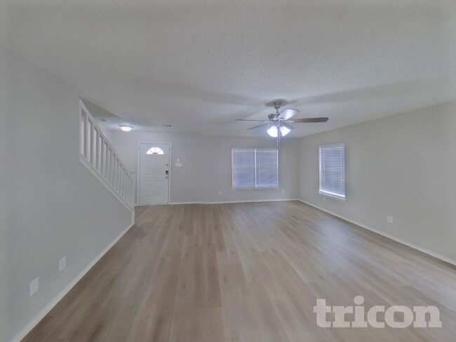 Photo - 2208 Capstan Dr