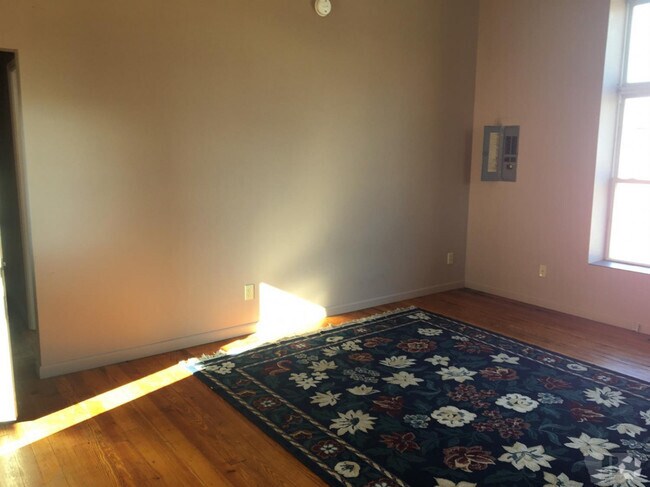 Building Photo - 998 IL-96 Unit 1-4 Rental