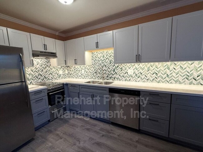 Photo - 285 S Herlong Ave