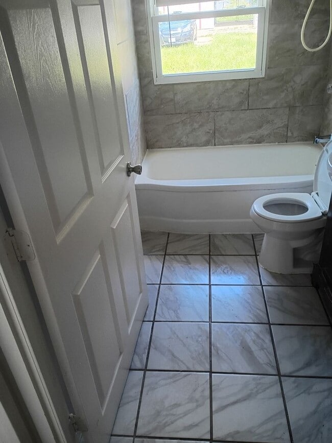 Photo - 4230 N 53rd St
