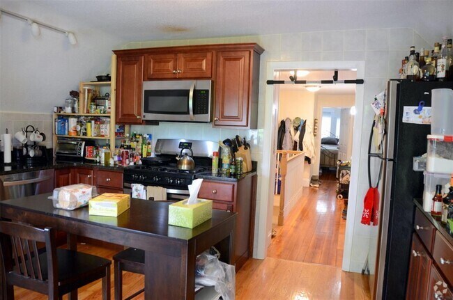 Building Photo - 217 Willow Ave Unit 3 Rental