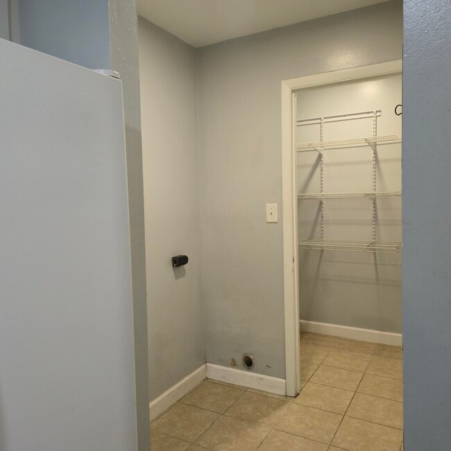 Photo - 348 Woodham Ct