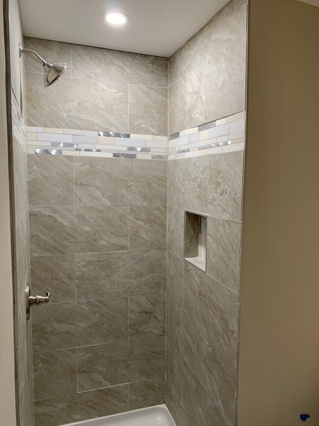 Photo - 607 Cheraton rd