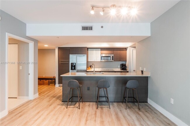 Photo - 55 SE 6th St Unidad 1205