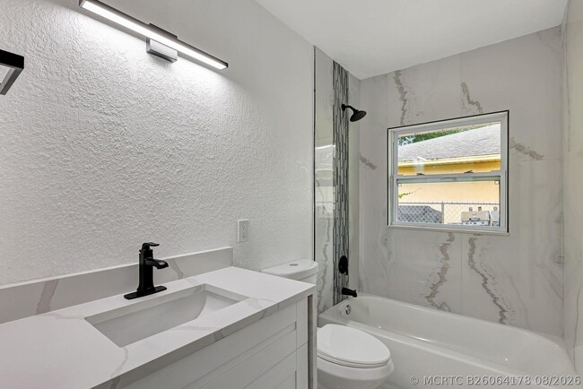 Photo - 1825 39th Ave