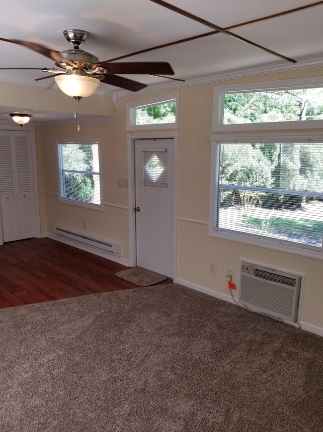 Photo - 1162 12 Oaks Cir