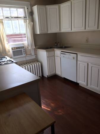 Photo - 1328 Chestnut St