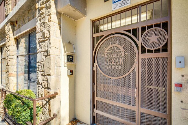 Photo - 2505 San Gabriel St Unidad 600