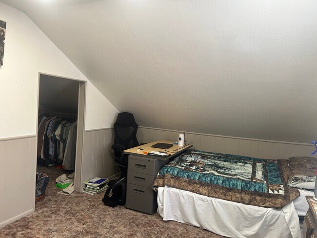 Photo - 267 E 300 N