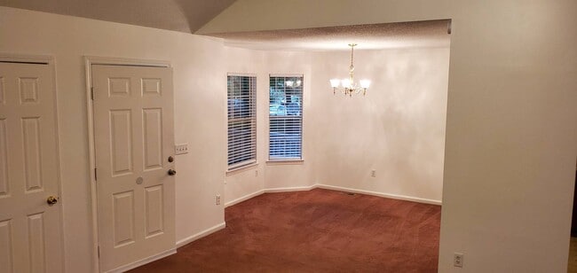 Photo - 5 Silver Spur Ct