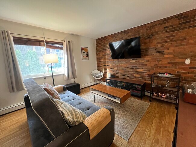 Photo - 481 Duane Terrace Unit A2