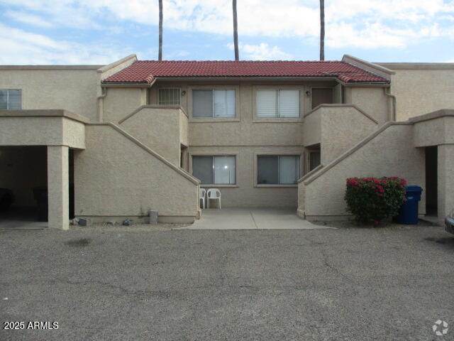 Building Photo - 906 N Revere Unit 202 Rental