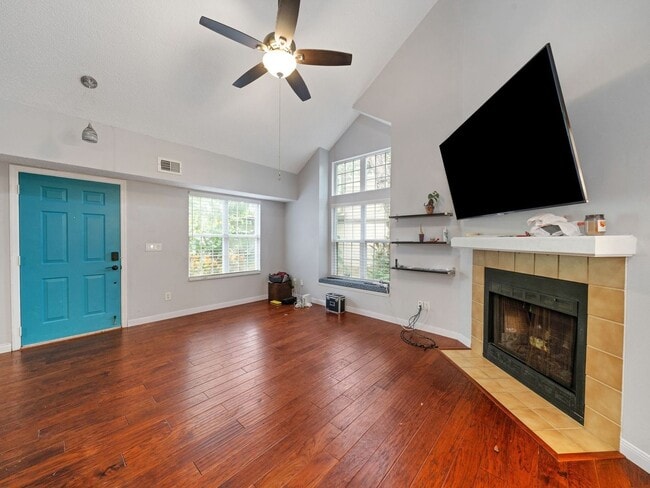 Photo - 2758 Waymeyer Dr