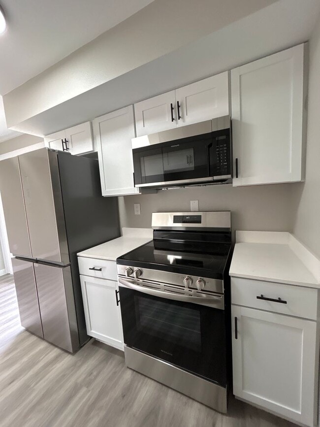 Photo - 2-Bedroom, 1-Bathroom Condo in South Bend – $1,464/Month (Lawn Care & Snow Removal Included!)