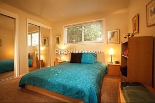 Photo - One bedroom pet friendly second floor unit near downtown Eugene. Unit #11